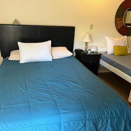 Mar Bay Exclusive Suites セーフティ・ハーバー エクステリア 写真